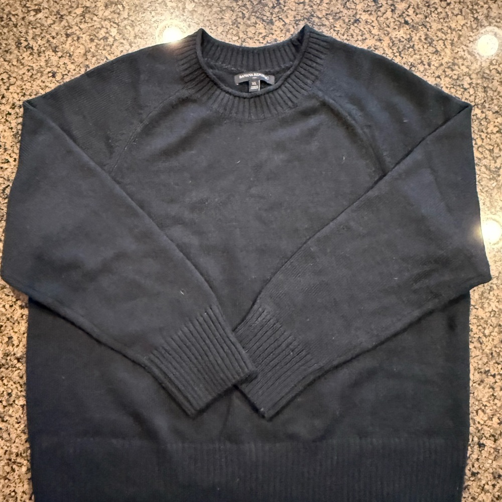 Women’s Sz XL Banana Republic Black Sweater